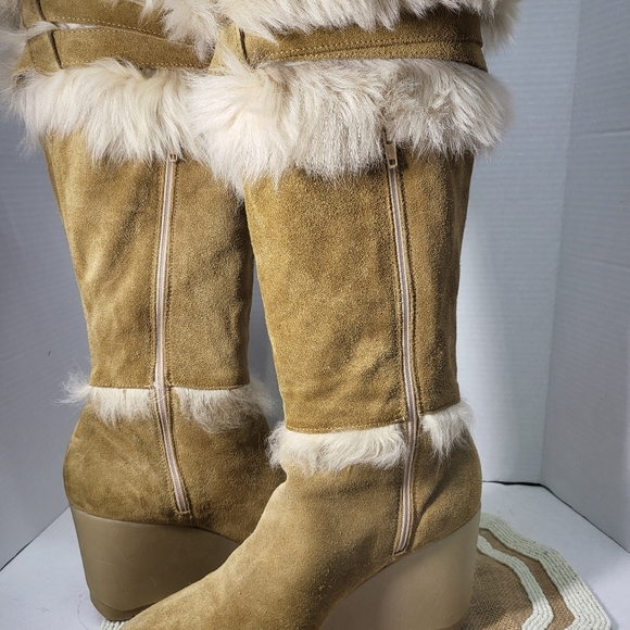 Beautiful Coach Wedge Boots sz.10 - Picture 9 of 9